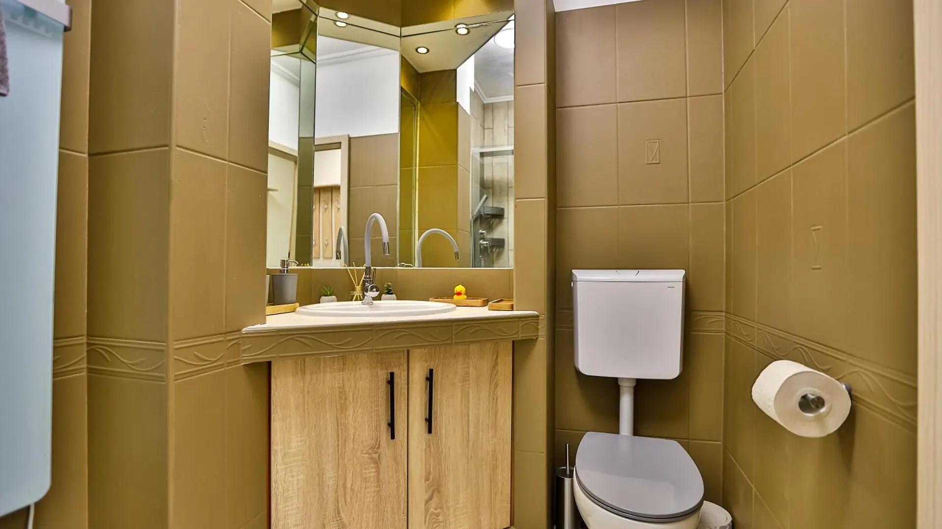 Apartment Karolina Apartman In The Silent 11Th District Budapest